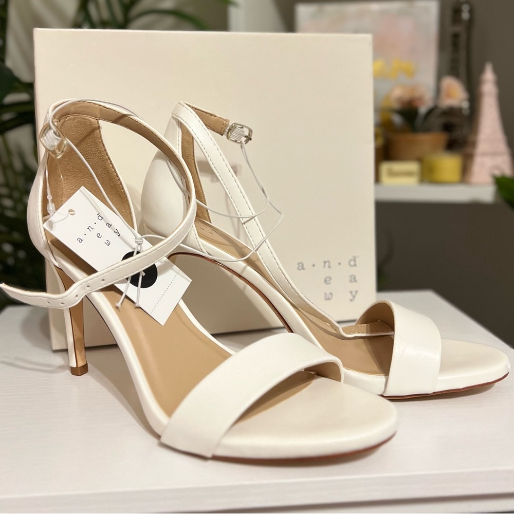 FINAL 🌸 A New Day Myla White Pumps Women’s Size 7